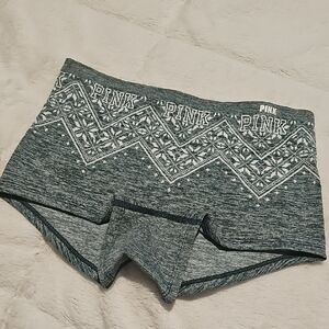 NWT PINK Snowflake Patterned Green Boyshort Panties